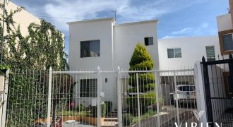 Casa en venta en Fracc. Cumbres de Universidad II