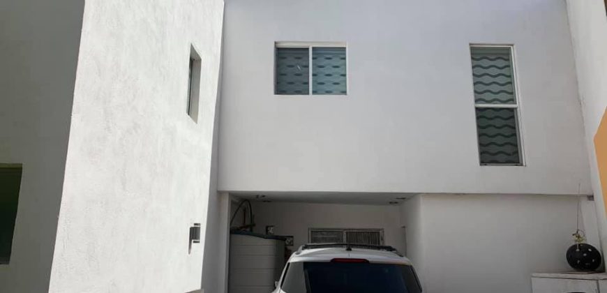 Casa en venta en Fracc. Cumbres de Universidad II